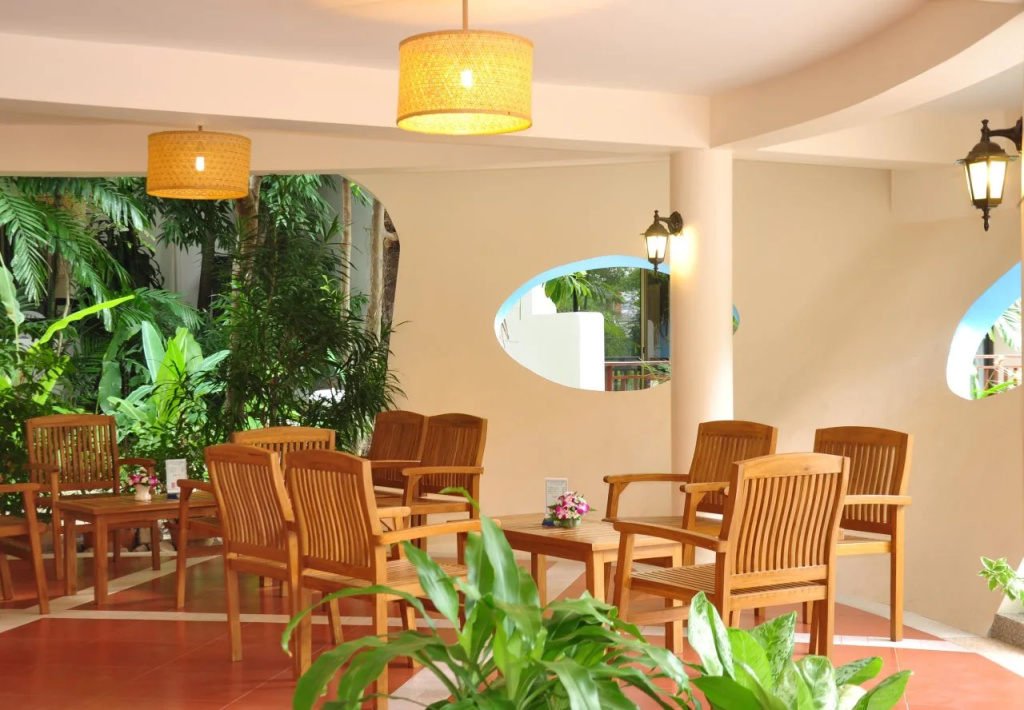 Patong Lodge Hotel - Thailand's Green Hotel Plus