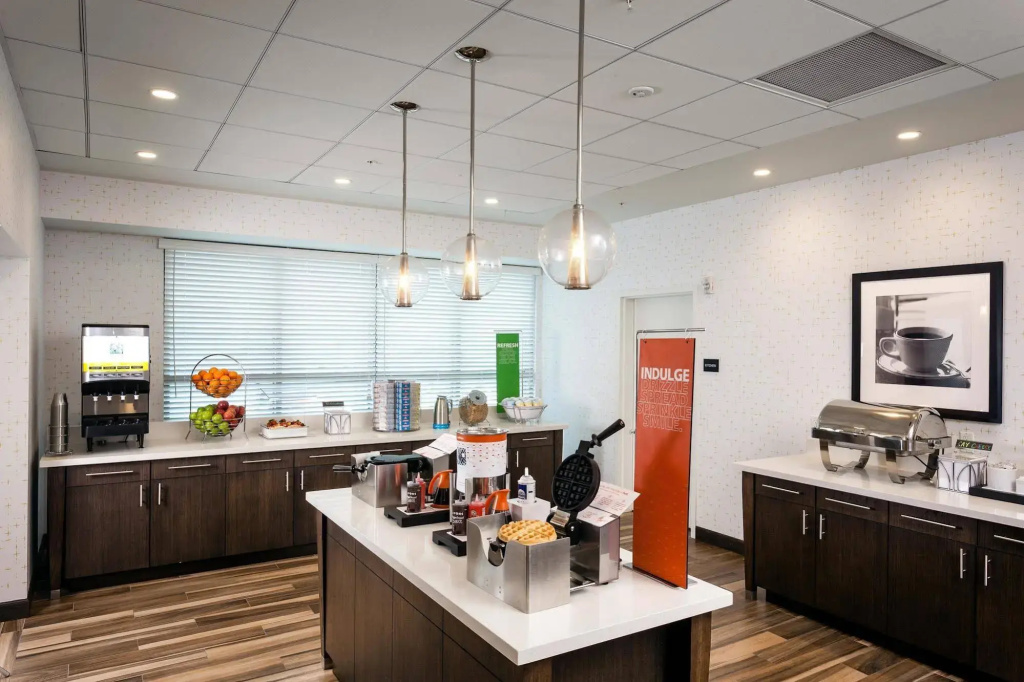 Hampton Inn & Suites by Hilton Seattle/Northgate