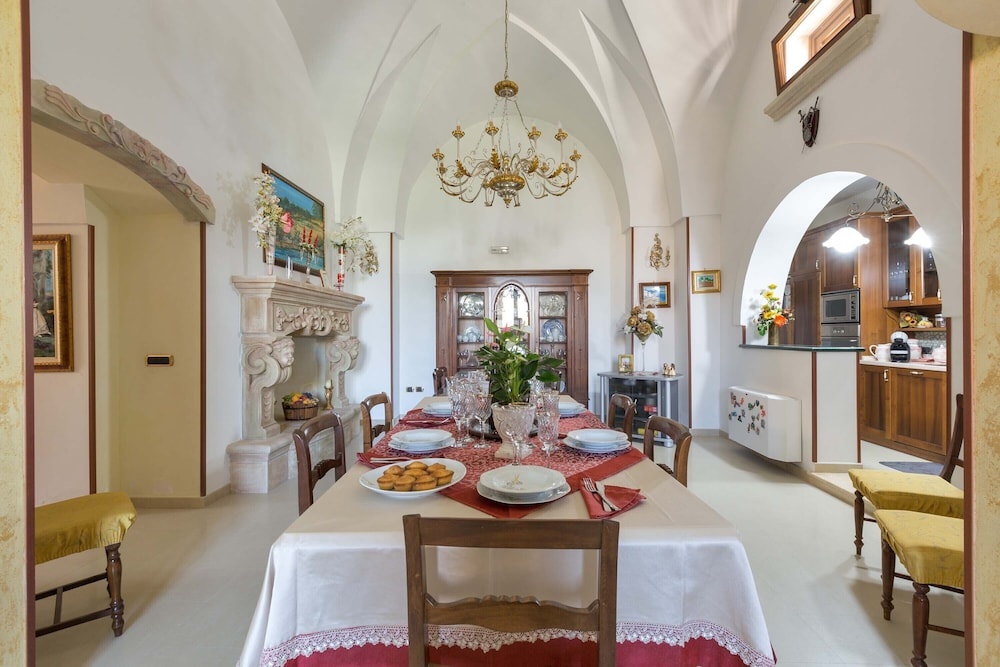 2498 Villa Raffaella by Barbarhouse