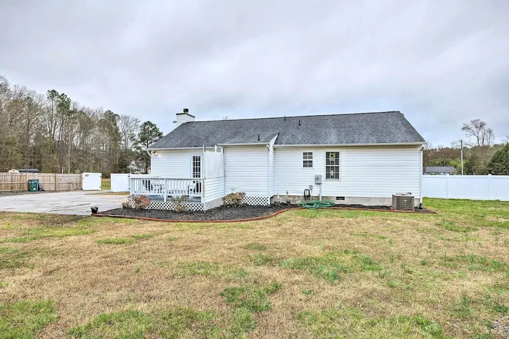 Richmond Home with Pool, 5 Mi to Downtown!