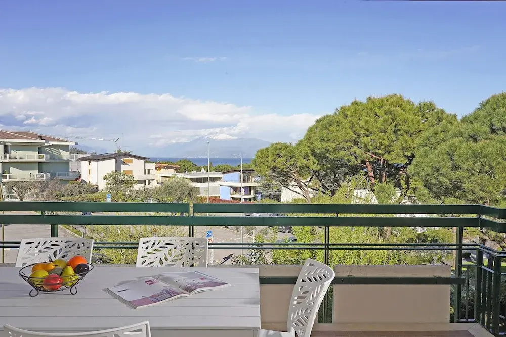 Poggio al Lago 17 by Wonderful Italy