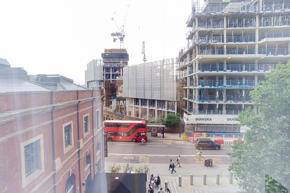 Liverpool Street Apartments by MySquare