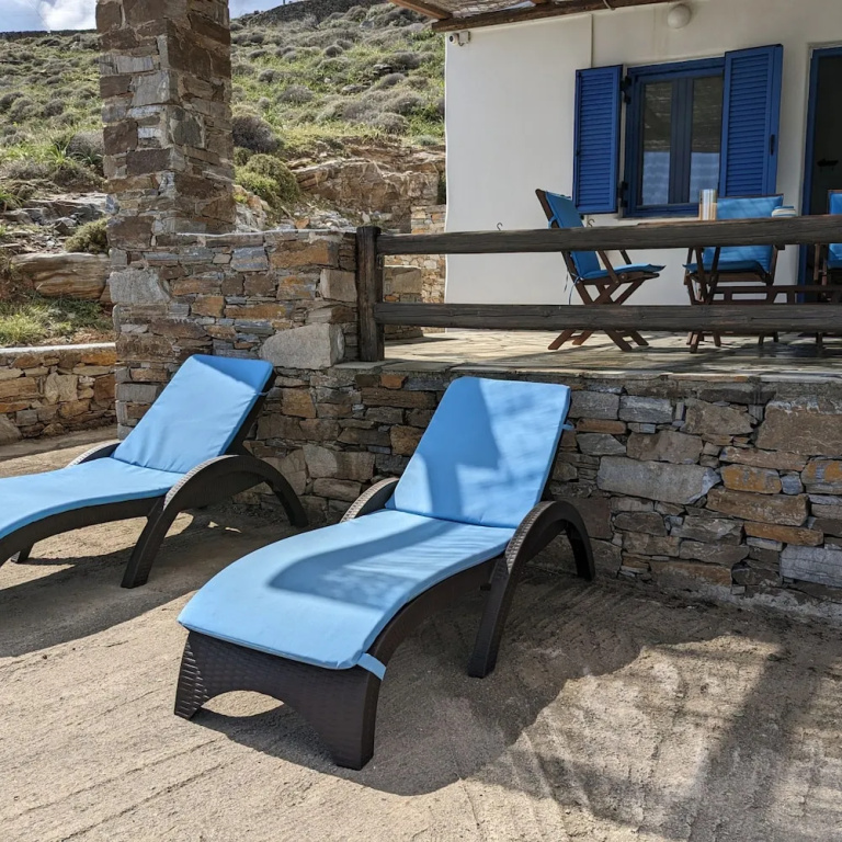 Seaside Bliss Tranquil Retreat on Kythnos Island