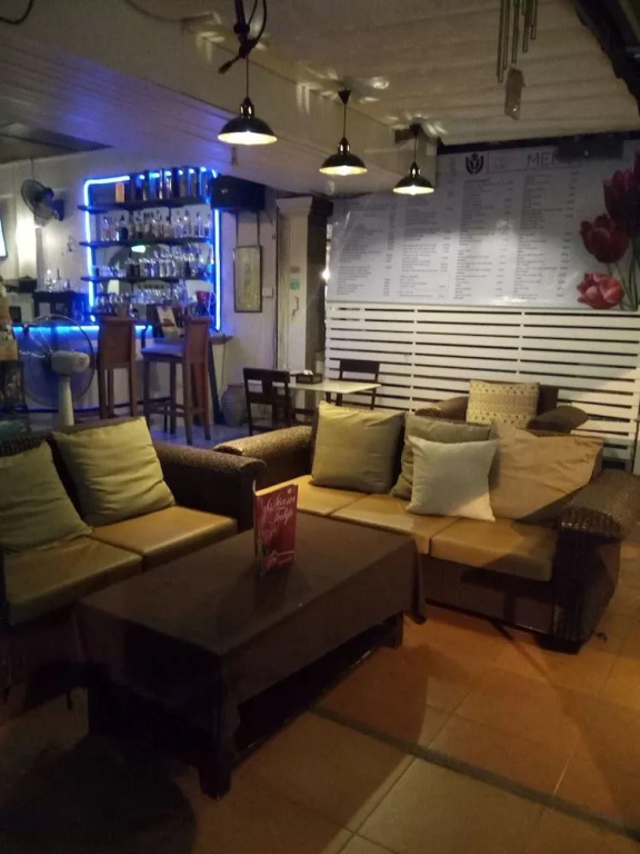Siam Tulip Guesthouse & Restaurant