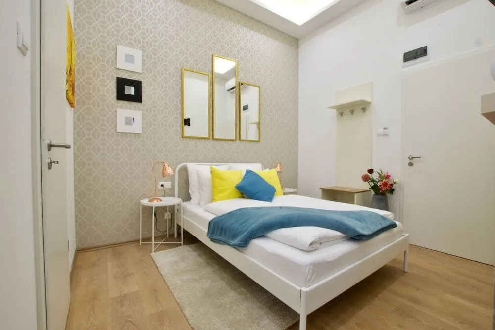 St. King 11 by Hi5 Apartments