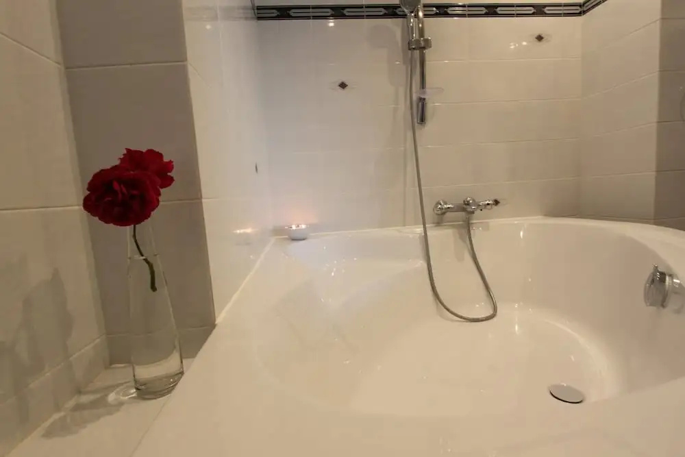 Apartement 120m with garden in a villa