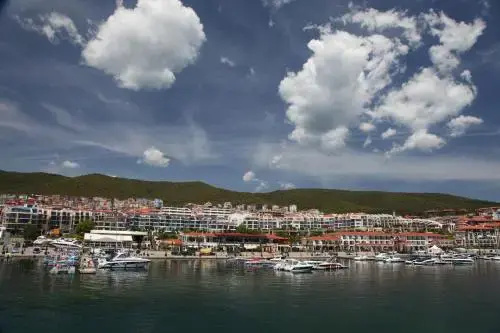 Briz-Seabreeze Hotel