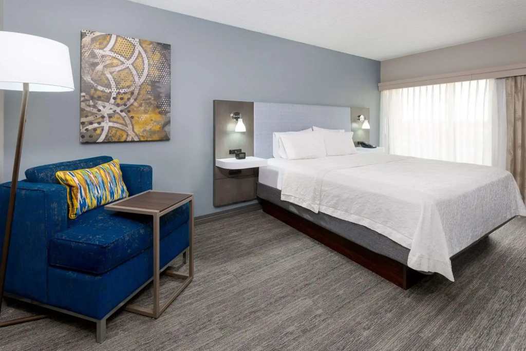 Hampton Inn & Suites Country Club Plaza