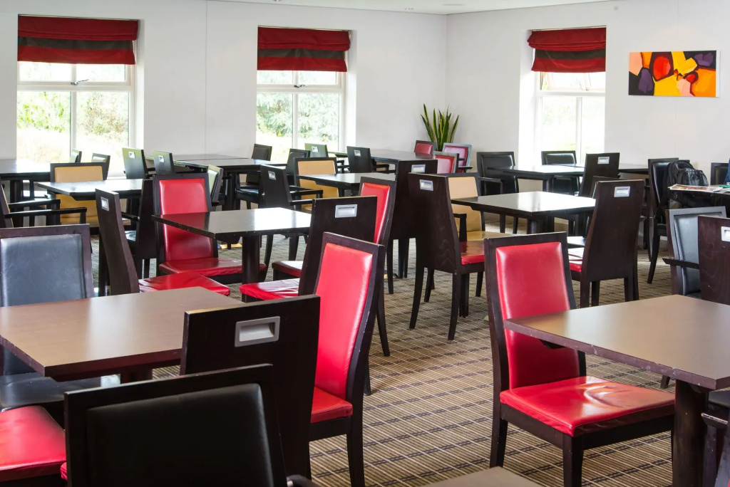 Holiday Inn Express Exeter East by IHG