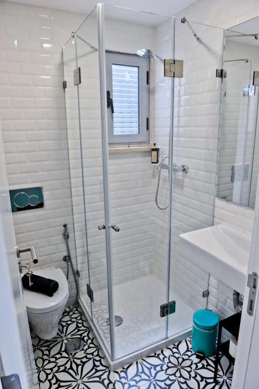 Margarita s Day in Lisbon - by Misha s Place 2C