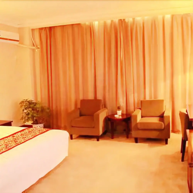 Luqiu Holiday Hotel