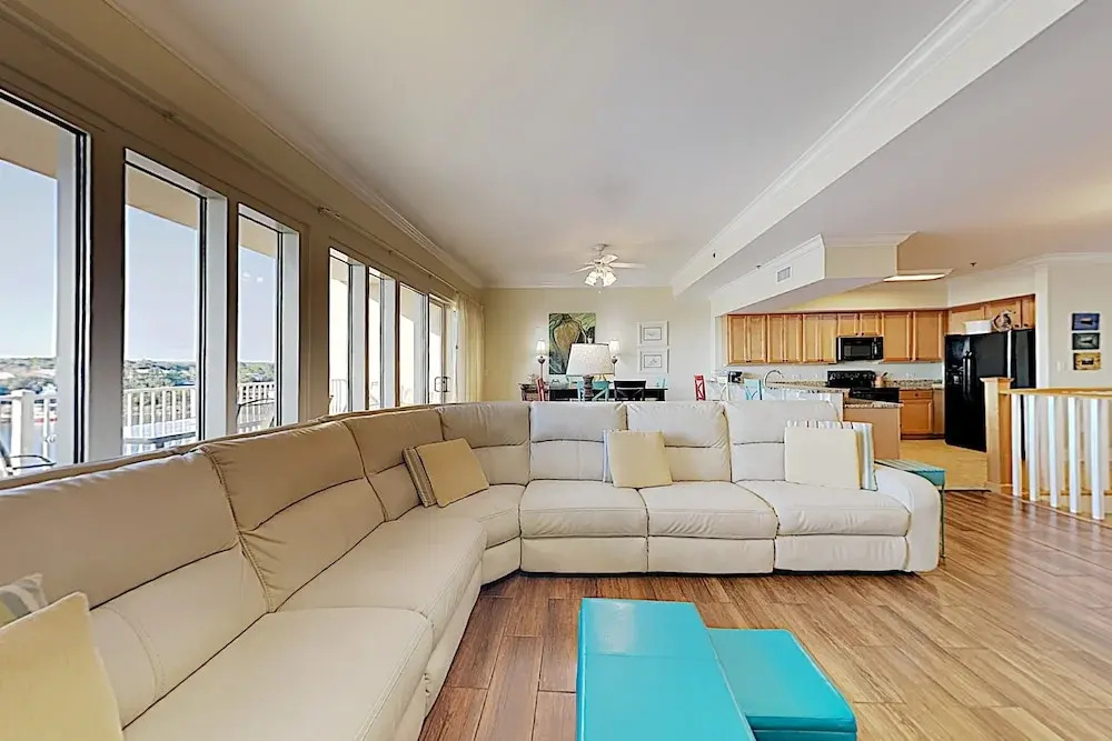 New Listing! Waterfront W/ Private Dock 5 Bedroom Condo