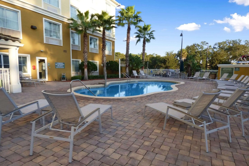 Country Inn & Suites by Radisson, Port Orange-Daytona, FL