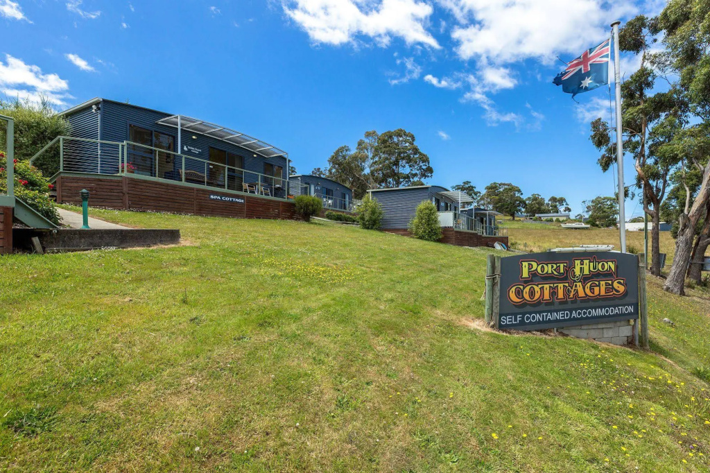 Port Huon Cottages