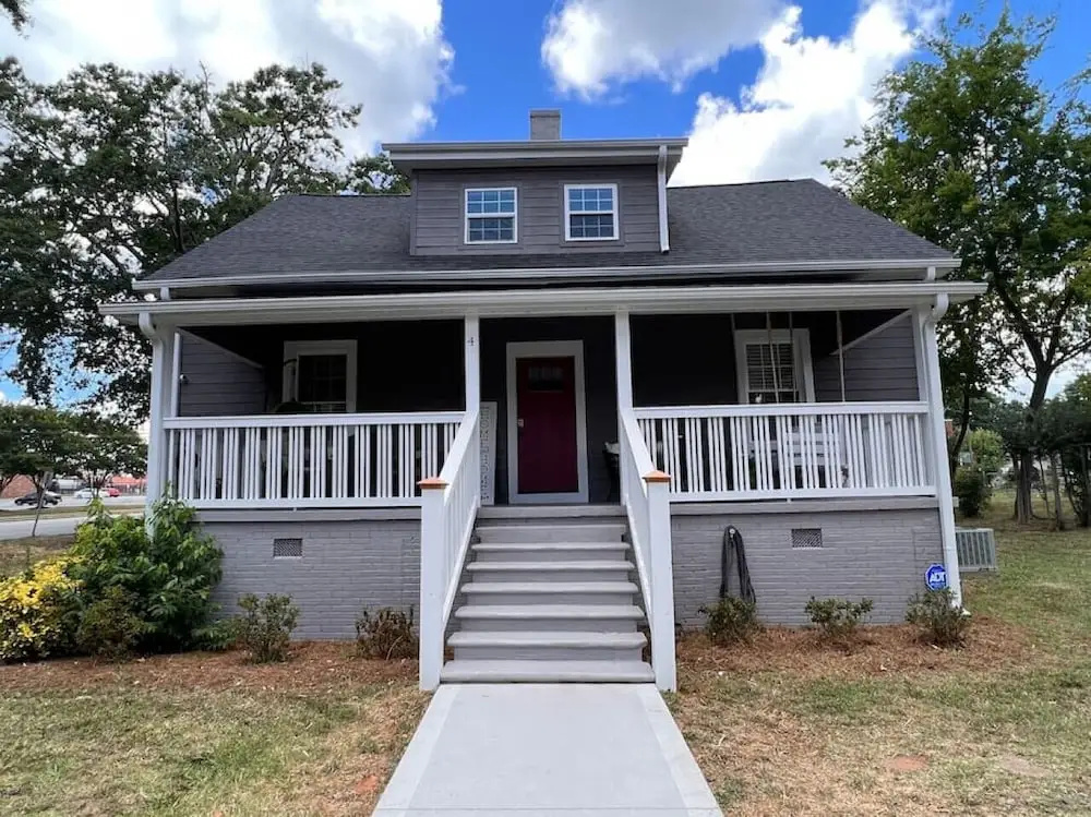 Historic Home in Downtown Greer Shop,eat & Sleep