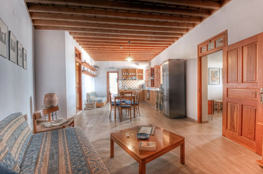 Thea Villas and Suite