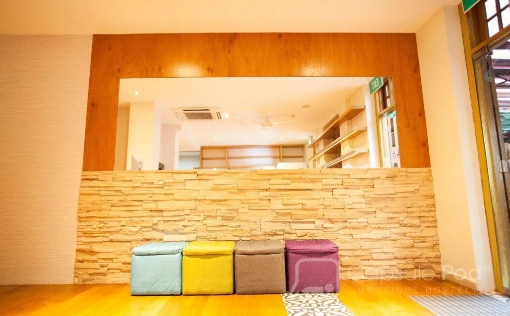 Wink at Upper Cross Street