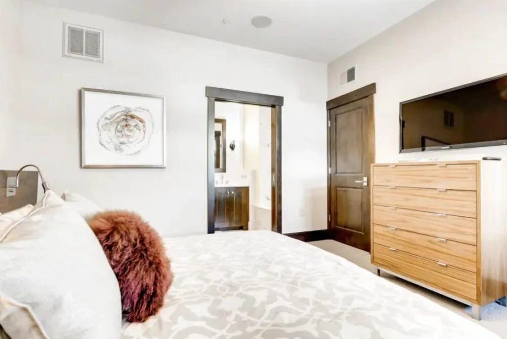 3 Bedroom Luxury Residence In Lionshead Village - Mere Steps To Eagle Bahn Gondola