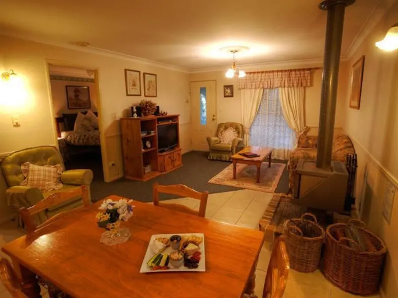 Honeysuckle Cottages