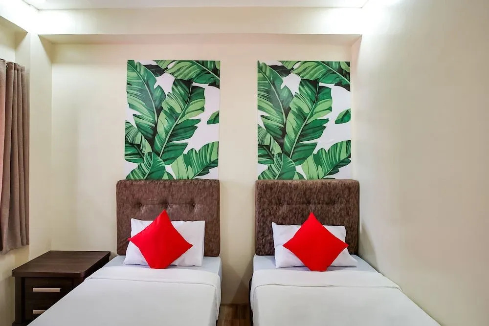 OYO 458 Kathy's Home Garden Suites