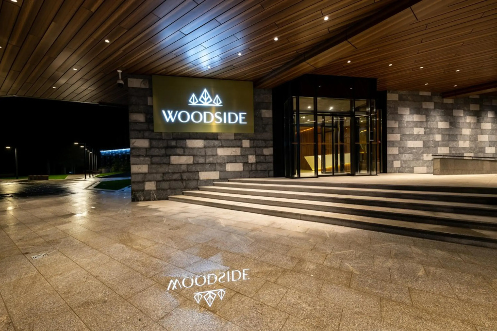 Woodside Residence 325