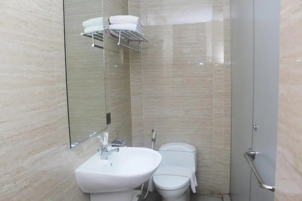 Thongs Inn Hotel Kualanamu
