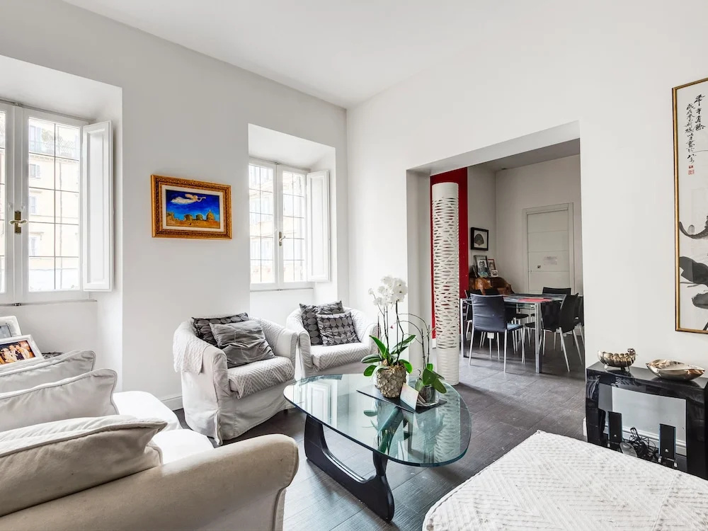 Coronari Enchanting Two Bedroom Apartment
