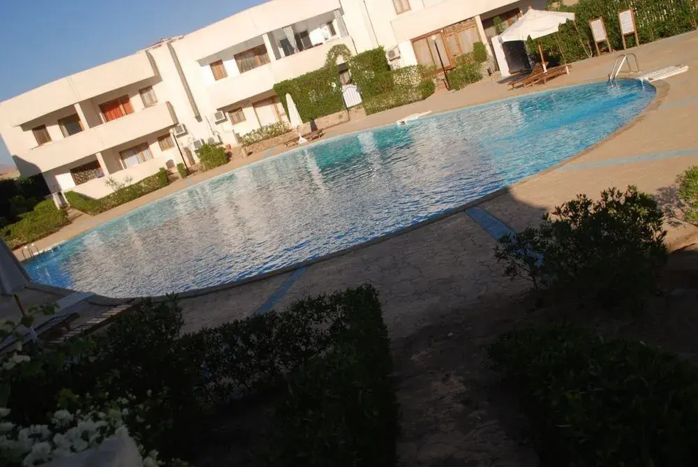 Criss Haya Apartments