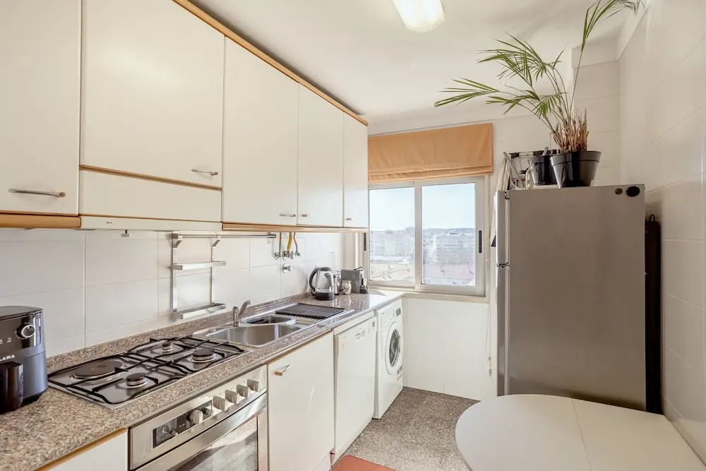 Olaias Modern W Garage by Homing