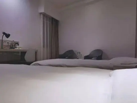 Maintel 168 Hotel (Wuxi Shangmadun Road Jinghai Subway Station Branch)