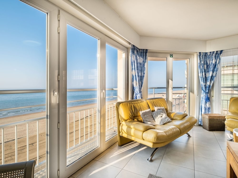 Nevada Apartment Near the Beach