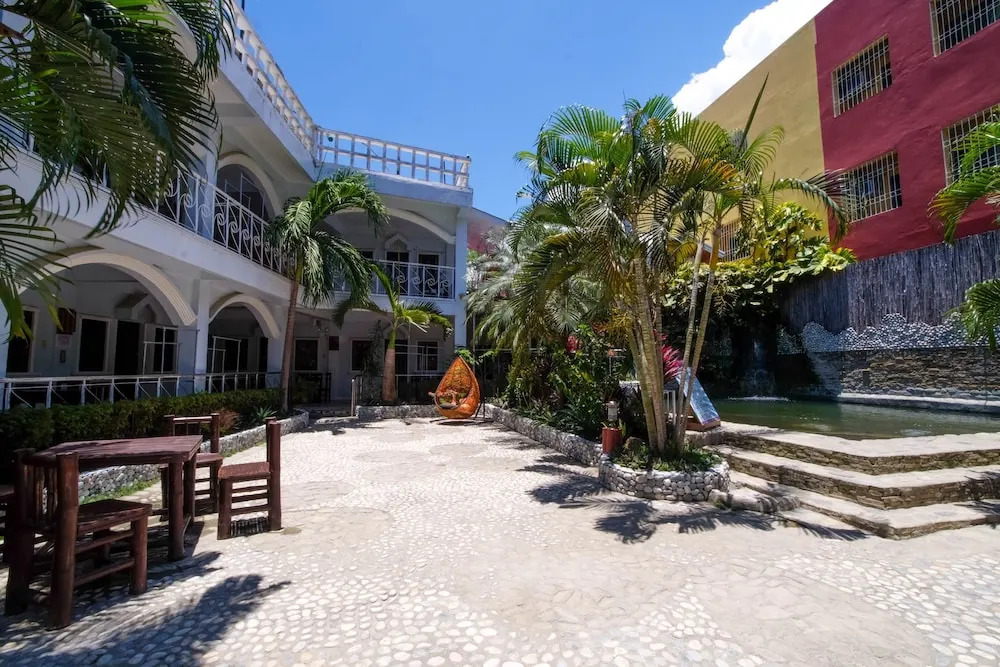 ZEN Rooms White Beach