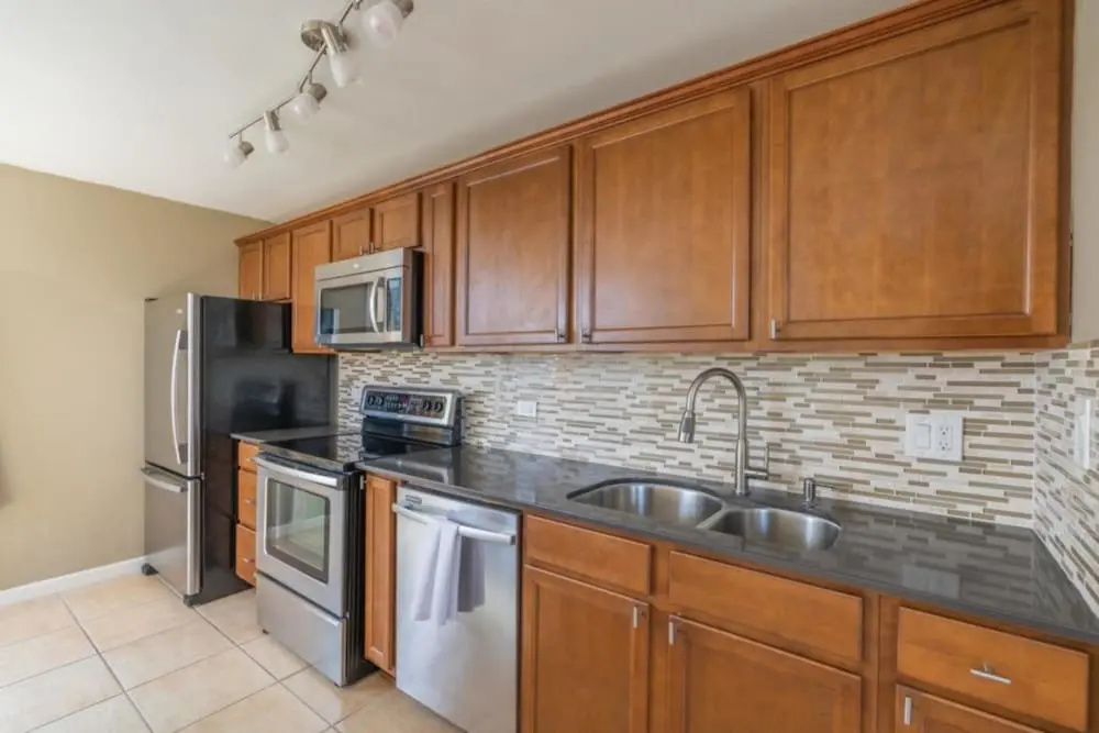 Waikiki Townhouse #1604