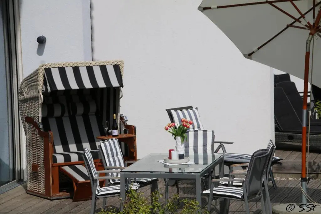 Ostsee - Reetdachhaus Nr 9 "Emma" im Strand Resort