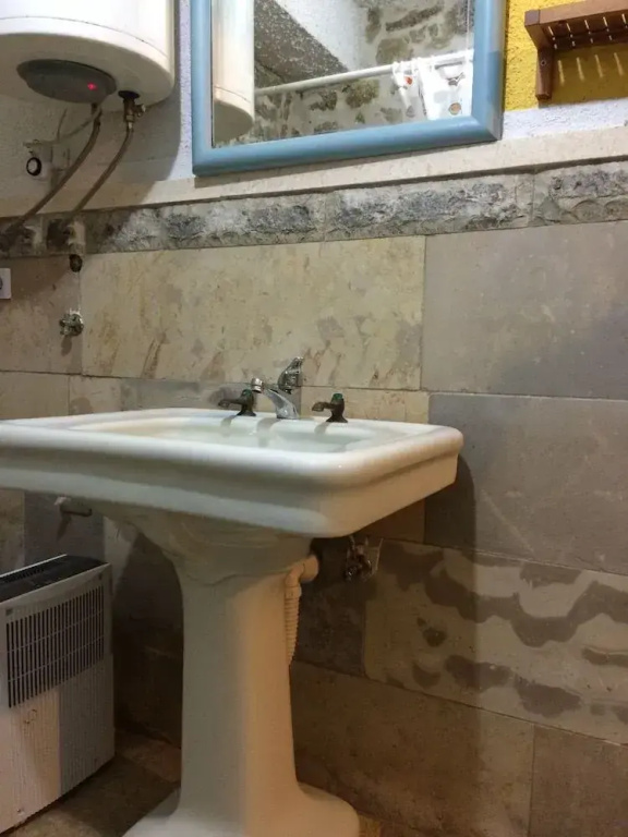 Voltera Apartments in Betina Old Town, with Parking Nearby