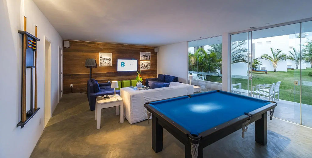 B Blue Beachouses