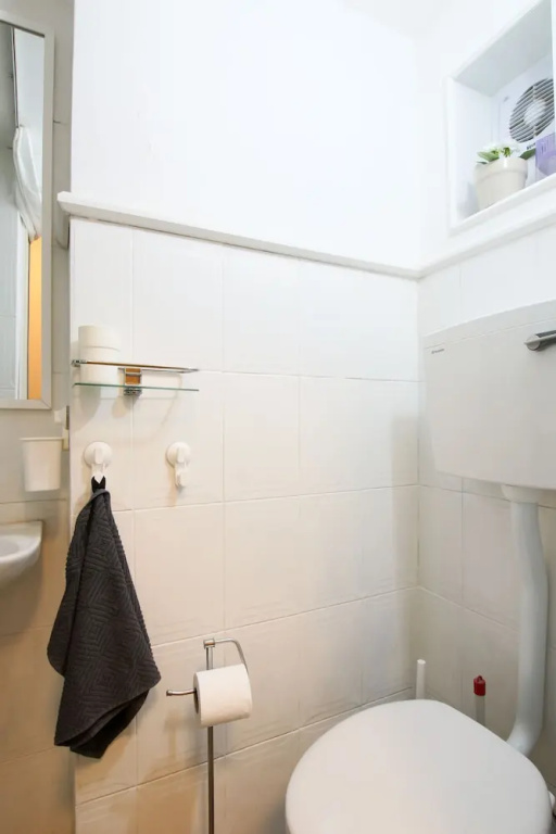 Classic studio Apt in heart of Tel Aviv