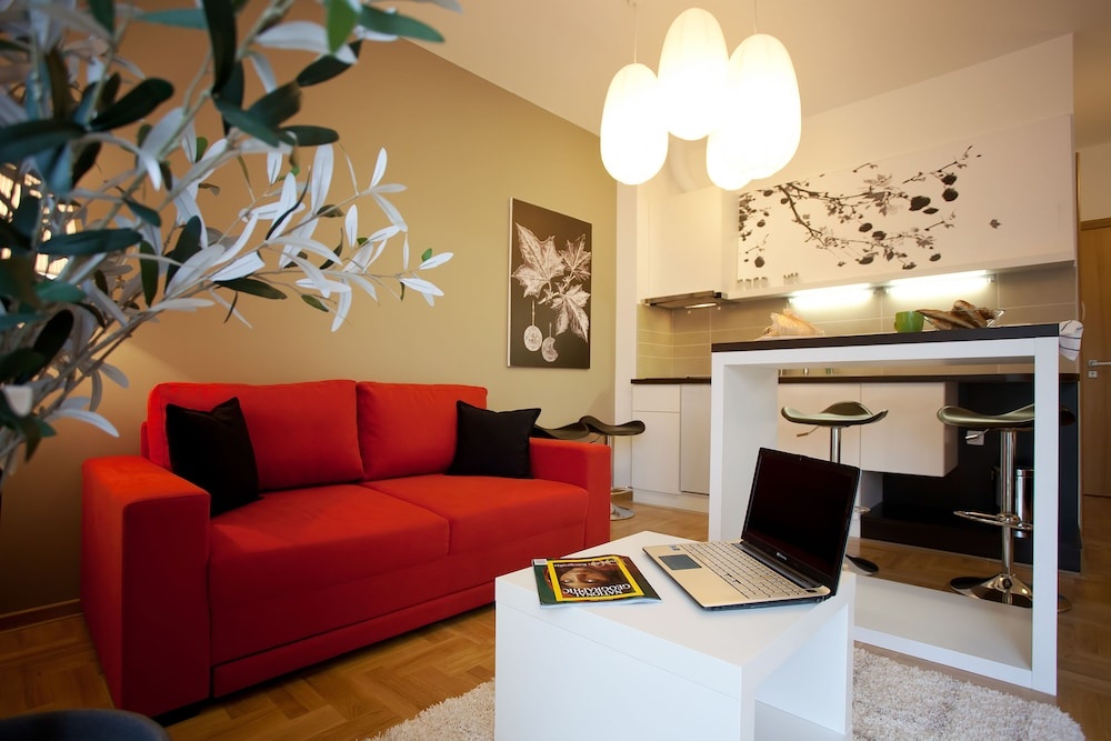 Boutique Apartments 360º