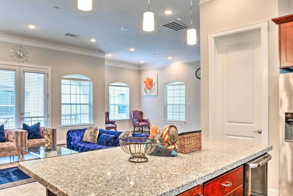 Pet-friendly Houston Townhome, 6 Mi to Dtwn!