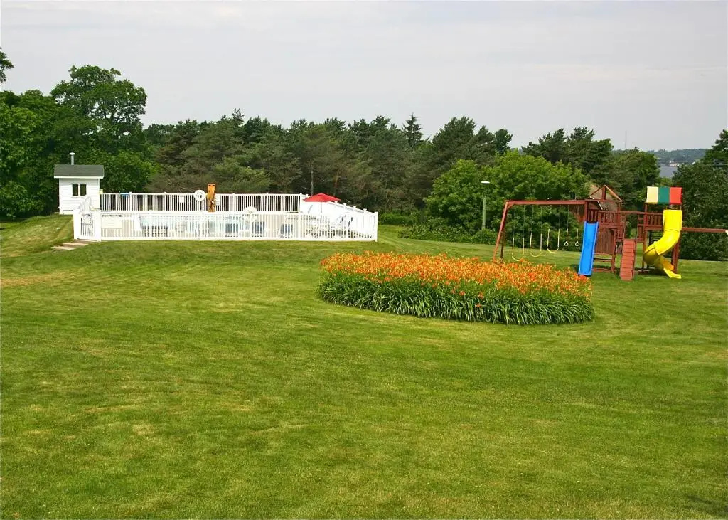 Stone Fence Resort