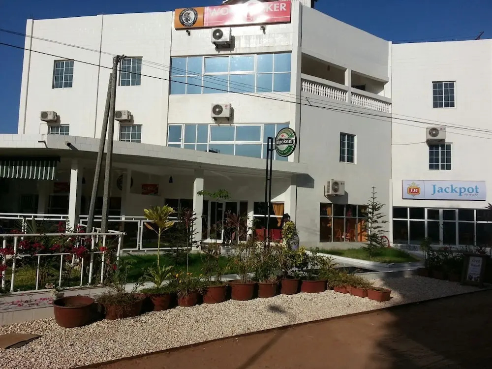 Woodpecker Resort Hotel