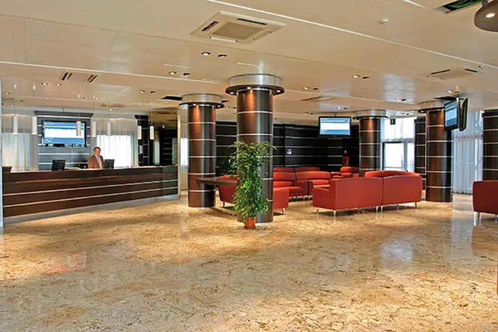 Dado Hotel International