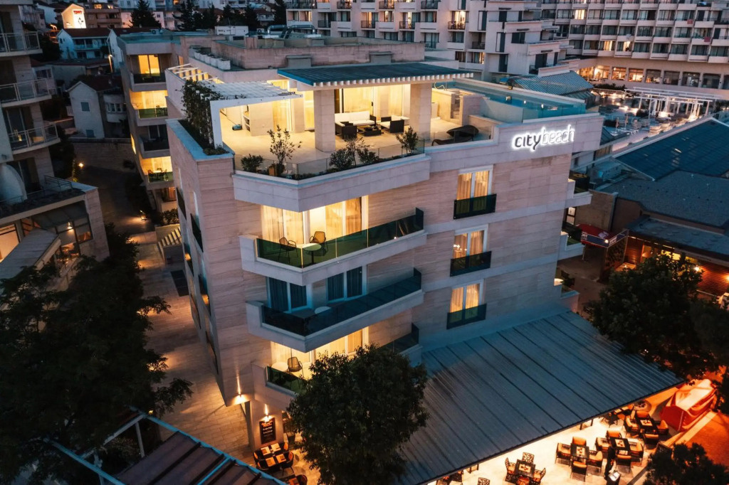 City Beach Apartment