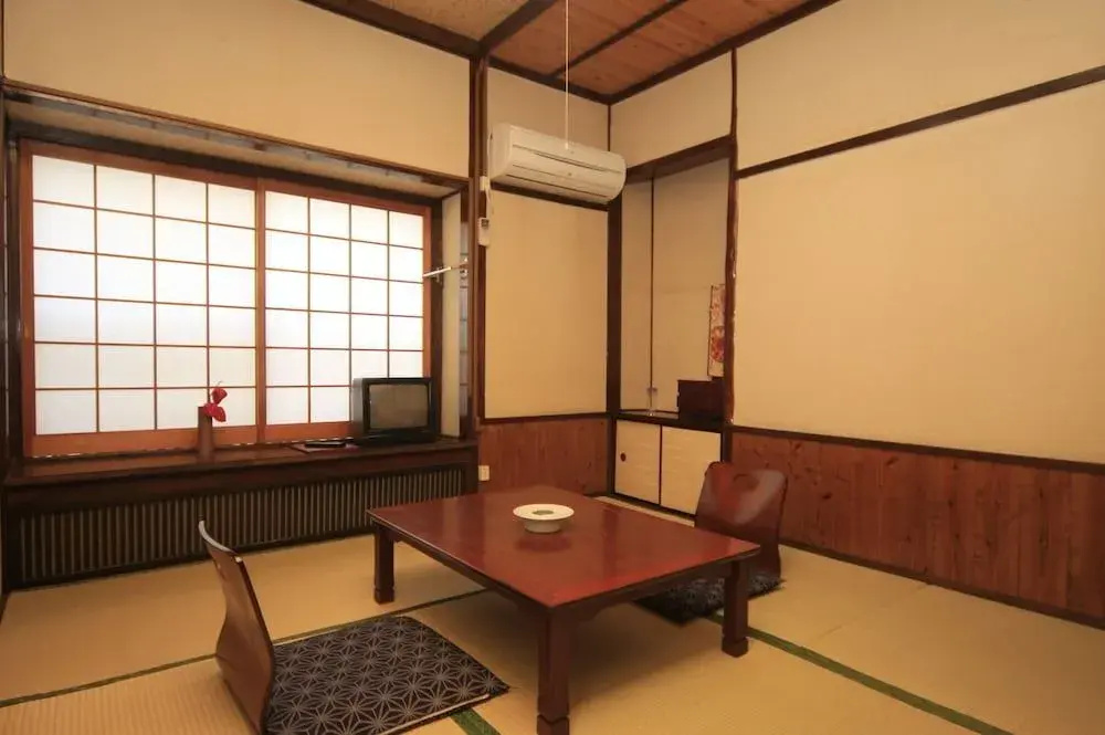 Ryokan Miyukiya
