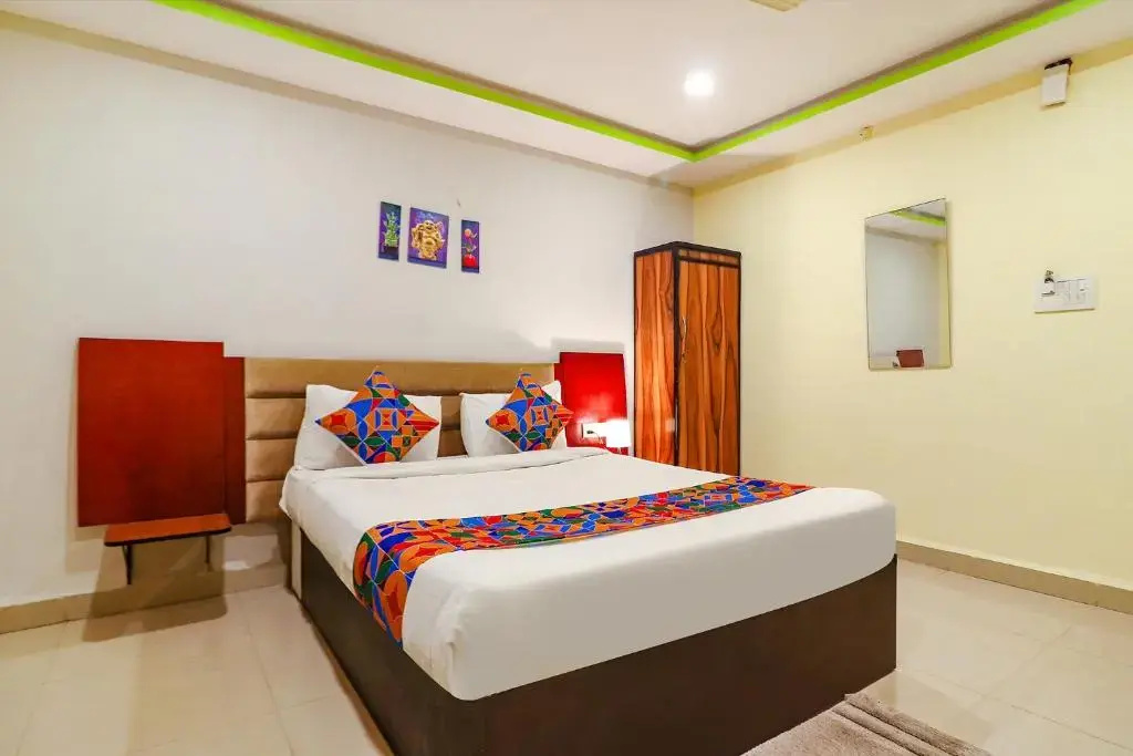 FabHotel Broholic Suites - Nr JNTU