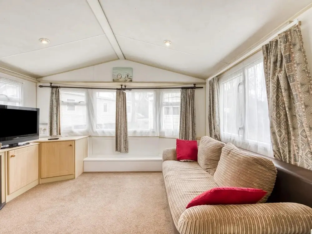 Serene Mobile Home in Hastings near Smugglers Adventure