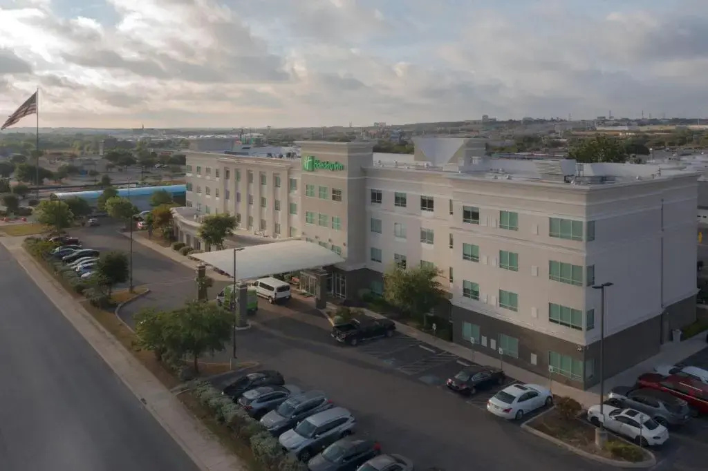 Holiday Inn & Suites San Antonio Northwest by IHG