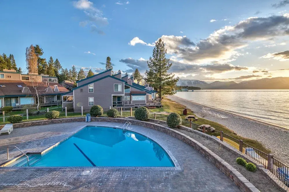 621 Lakeview