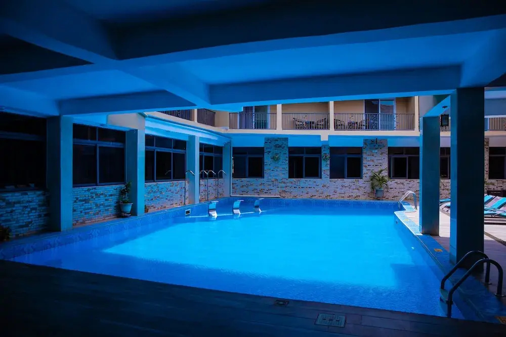 Crismon Hotel