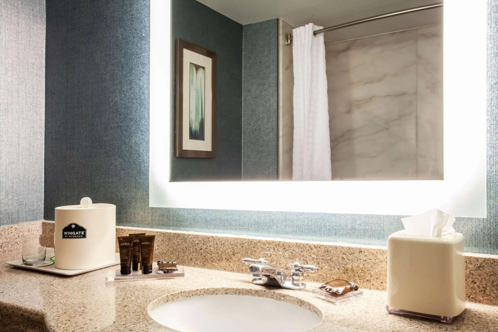Wingate By Wyndham - Orlando International Airport- Free Hot Breakfast